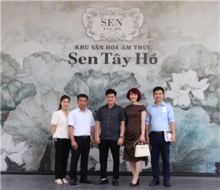 Trung tâm Hợp tác Doanh nghiệp và Hỗ trợ việc làm sinh viên thăm và làm việc với Công ty TNHH thương mại và dịch vụ SEN 